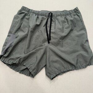 Nike Dri-FIT Men's Challenger 5" brief shorts Gray Mesh Side Panel Size M